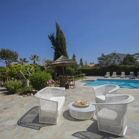 Villa Mazeri *